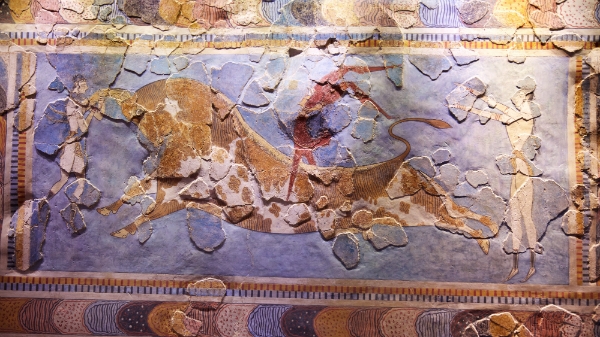 미노아 문명을 발굴한 에반스 경이 복원한 황소 뛰어넘기 그림.